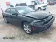 2016 Dodge Charger SE z VIN 2C3CDXFG4GH294267, wystawiony jako IAAI lot #41887393 z przebiegiem 117 649 mil mil oraz . Historia ofert i sprzedaży dostępna na DreamBid. Obrazek 1.