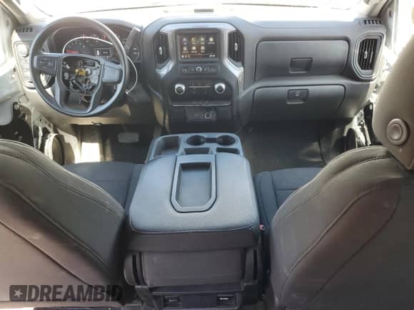 2019 GMC Sierra 1500 with VIN 3GTP9AEHXKG158028, listed as a Copart auction lot 68120724 with 92,210 mi miles and Salvage title. Bid and sale history available at DreamBid. Image 8.