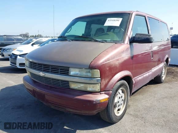 2003 Chevrolet Astro с VIN 1GNDM19X63B105878, выставлен на аукционе IAAI как лот 43310201 с пробегом 154 822 миль миль и . История ставок и продаж доступна на DreamBid. Изображение 2.