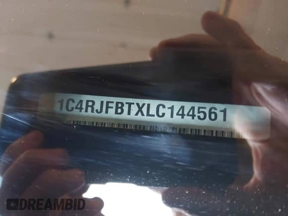 2020 Jeep Grand Cherokee Limited X z VIN 1C4RJFBTXLC144561, wystawiony jako IAAI lot #43049494 z przebiegiem 65 944 mil mil oraz . Historia ofert i sprzedaży dostępna na DreamBid. Obrazek 9.