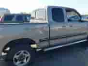 2001 Toyota Tundra SR5 с VIN 5TBRN34121S166363, выставлен на аукционе IAAI как лот 43528624 с пробегом 347 719 миль миль и . История ставок и продаж доступна на DreamBid. Изображение 13.