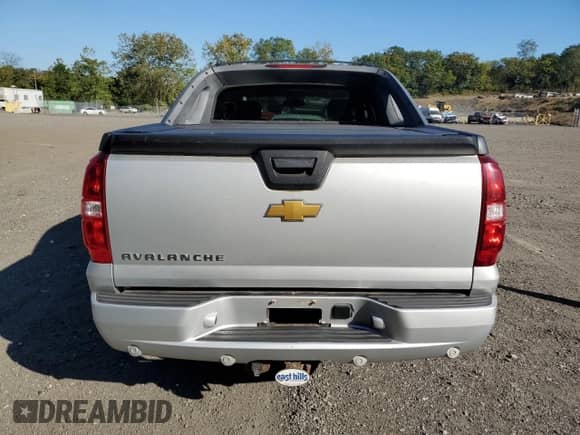 2012 Chevrolet Avalanche LT with VIN 3GNTKFE74CG199173, listed as a Copart auction lot 82244945 with 102,049 mi miles and Clean title. Bid and sale history available at DreamBid. Image 6.