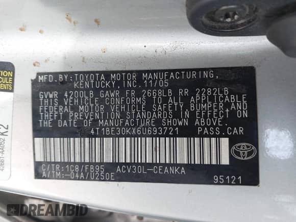 2006 Toyota Camry STD z VIN 4T1BE30KX6U693721, wystawiony jako IAAI lot #43246947 z przebiegiem 158 438 mil mil oraz . Historia ofert i sprzedaży dostępna na DreamBid. Obrazek 9.