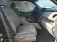 2011 Honda Pilot LX z VIN 5FNYF3H2XBB015358, wystawiony jako Copart lot #68182175 z przebiegiem Nie podano mil oraz Szkoda całkowita • Salvage title. Historia ofert i sprzedaży dostępna na DreamBid. Obrazek 7.