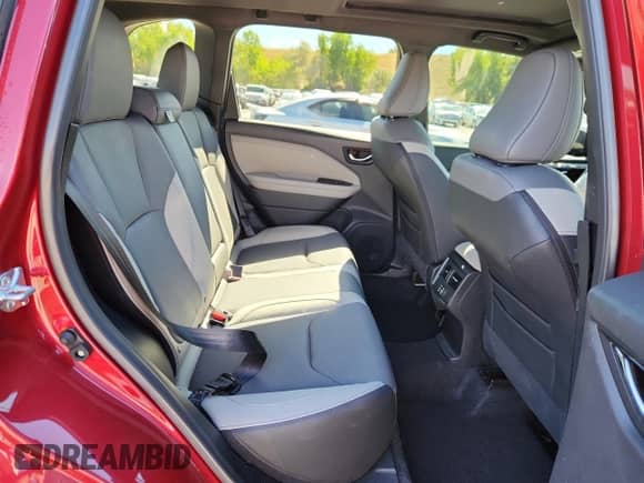 2025 Subaru Forester Limited Hybrid z VIN JF2SLSRD8SH404719, wystawiony jako Copart lot #80115755 z przebiegiem 3 165 mil mil oraz Szkoda całkowita • Salvage title. Historia ofert i sprzedaży dostępna na DreamBid. Obrazek 11.