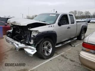 2007 GMC Sierra 1500 SLE1 с VIN 2GTEK19J371652983, выставлен на аукционе Copart как лот 52679725 с пробегом 252 471 миль миль и Списание • Salvage title. История ставок и продаж доступна на DreamBid. Изображение 1.