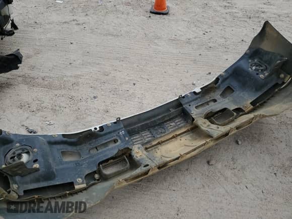 2015 Chevrolet Silverado 3500 с VIN 1GC4CYCGXFF634874, выставлен на аукционе Copart как лот 69923284 с пробегом 135 462 миль миль и Списание • Salvage title. История ставок и продаж доступна на DreamBid. Изображение 12.