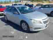 2013 Chevrolet Cruze LS с VIN 1G1PB5SG8D7173089, выставлен на аукционе IAAI как лот 43526490 с пробегом 211 251 миль миль и . История ставок и продаж доступна на DreamBid. Изображение 1.