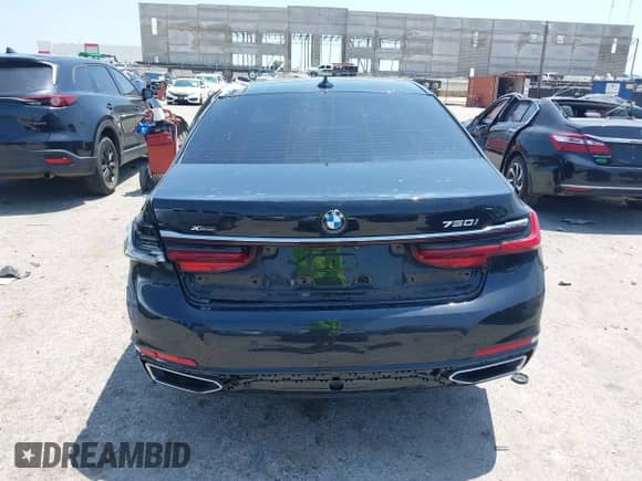 2021 BMW 7 Series 750i xDrive with VIN WBA7U2C05MCF83437, listed as a IAAI auction lot 42403572 with Not provided miles and . Bid and sale history available at DreamBid. Image 17.