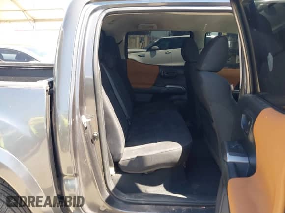 2016 Toyota Tacoma SR5 с VIN 5TFAX5GN7GX055884, выставлен на аукционе IAAI как лот 41943589 с пробегом 85 443 миль миль и . История ставок и продаж доступна на DreamBid. Изображение 8.