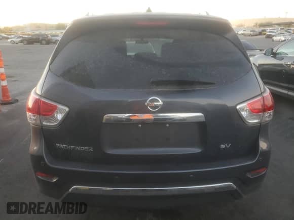 2014 Nissan Pathfinder S with VIN 5N1AR2MNXEC671088, listed as a Copart auction lot 82664625 with 121,492 mi miles and Clean title. Bid and sale history available at DreamBid. Image 6.