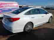 2015 Hyundai Sonata Sport z VIN 5NPE34AF4FH153984, wystawiony jako IAAI lot #43444521 z przebiegiem 124 295 mil mil oraz . Historia ofert i sprzedaży dostępna na DreamBid. Obrazek 4.