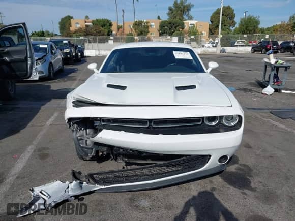 2019 Dodge Challenger SXT с VIN 2C3CDZAG1KH551333, выставлен на аукционе IAAI как лот 43243129 с пробегом 67 405 миль миль и . История ставок и продаж доступна на DreamBid. Изображение 12.
