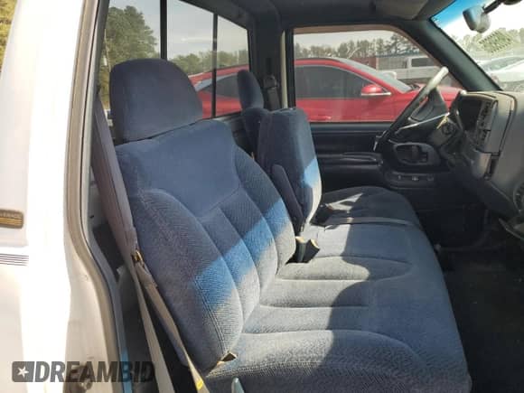 1997 Chevrolet Silverado 1500 with VIN 1GCEC14R9VZ196034, listed as a Copart auction lot 49669505 with 346,143 mi miles and Salvage title. Bid and sale history available at DreamBid. Image 10.