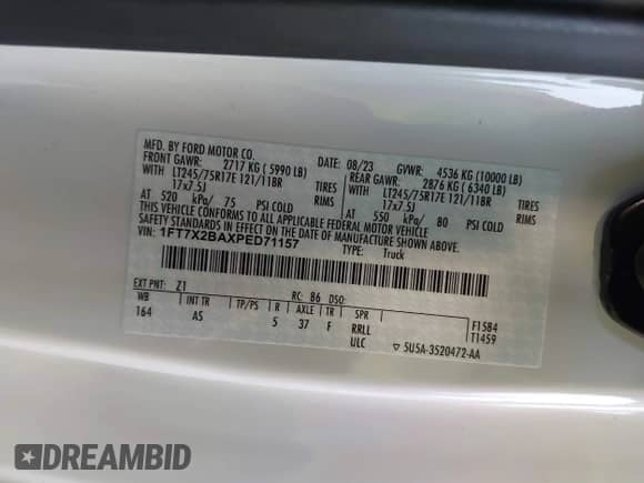 2023 Ford F-250 XL z VIN 1FT7X2BAXPED71157, wystawiony jako IAAI lot #41265426 z przebiegiem 23 072 mil mil oraz . Historia ofert i sprzedaży dostępna na DreamBid. Obrazek 9.