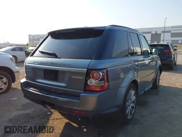 2013 Land Rover Range Rover Sport HSE Lux z VIN SALSK2D47DA781121, wystawiony jako IAAI lot #43262010 z przebiegiem 107 181 mil mil oraz . Historia ofert i sprzedaży dostępna na DreamBid. Obrazek 4.