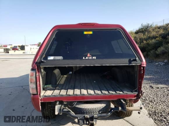 2004 Chevrolet Silverado 1500 LT с VIN 2GCEK13T241324489, выставлен на аукционе Copart как лот 80755585 с пробегом 226 719 миль миль и Списание • Salvage title. История ставок и продаж доступна на DreamBid. Изображение 6.