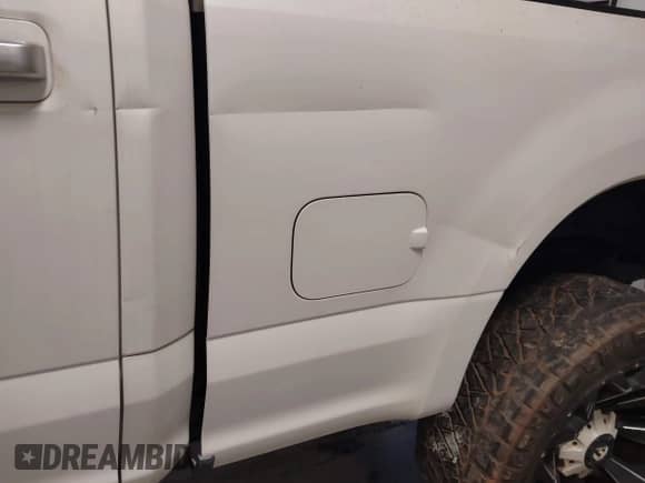 2018 Ford F-250 Platinum z VIN 1FT7W2BT0JEB61811, wystawiony jako IAAI lot #43591173 z przebiegiem 73 623 mil mil oraz . Historia ofert i sprzedaży dostępna na DreamBid. Obrazek 6.