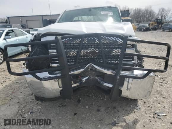 2017 Chevrolet Silverado 2500HD Work Truck z VIN 1GC1KUEG3HF213027, wystawiony jako Copart lot #51605975 z przebiegiem Nie podano mil oraz Czysty tytuł • Clean title. Historia ofert i sprzedaży dostępna na DreamBid. Obrazek 5.