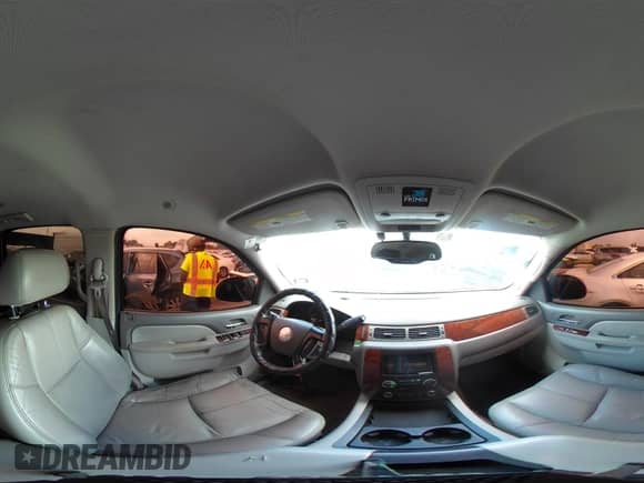 2010 Chevrolet Tahoe LT с VIN 1GNUCBE01AR214478, выставлен на аукционе IAAI как лот 42827366 с пробегом 193 673 миль миль и . История ставок и продаж доступна на DreamBid. Изображение 18.