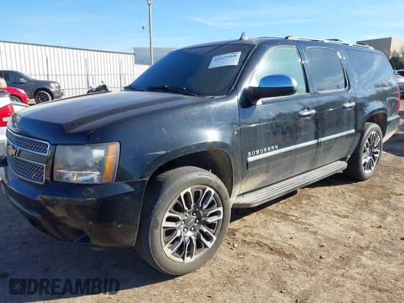 2014 Chevrolet Suburban LTZ с VIN 1GNSCKE08ER149268, выставлен на аукционе IAAI как лот 41625468 с пробегом Не указан миль и . История ставок и продаж доступна на DreamBid. Изображение 2.