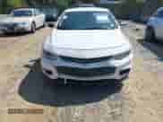 2018 Chevrolet Malibu LS z VIN 1G1ZB5ST5JF184350, wystawiony jako IAAI lot #43258357 z przebiegiem 143 440 mil mil oraz . Historia ofert i sprzedaży dostępna na DreamBid. Obrazek 12.