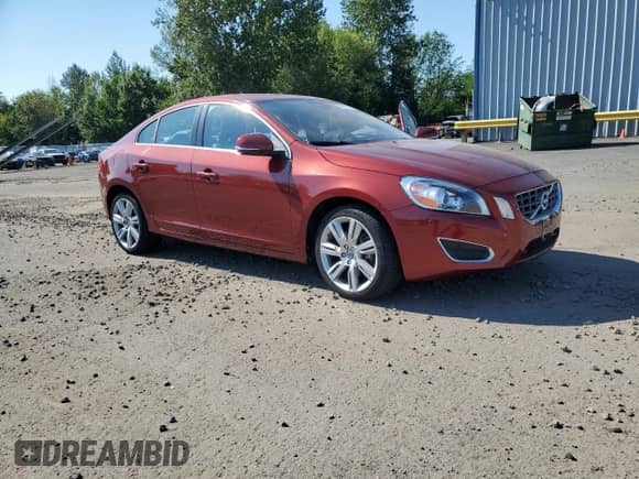 2013 Volvo S60 T6 R-Design Platinum с VIN YV1902FH0D2174865, выставлен на аукционе Copart как лот 65460525 с пробегом 42 798 миль миль и Списание • Salvage title. История ставок и продаж доступна на DreamBid. Изображение 4.