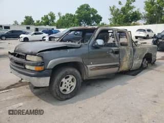 2002 Chevrolet Silverado 1500 LS с VIN 2GCEK19T821122941, выставлен на аукционе Copart как лот 59128865 с пробегом Не указан миль и На запчасти • Non repairable. История ставок и продаж доступна на DreamBid. Изображение 1.