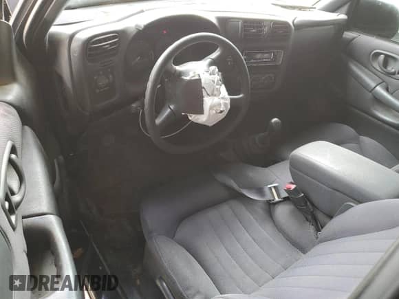 1998 Chevrolet S-10 LS with VIN 1GCCS1443WK268788, listed as a Copart auction lot 59309985 with 234,976 mi miles and Salvage title. Bid and sale history available at DreamBid. Image 8.