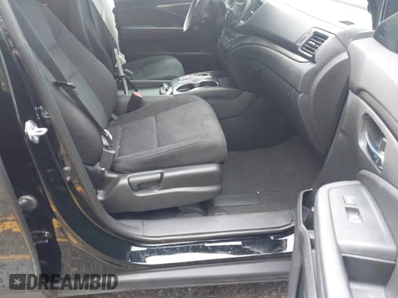 2022 Honda Pilot Sport with VIN 5FNYF6H3XNB102854, listed as a IAAI auction lot 43096219 with 33,735 mi miles and . Bid and sale history available at DreamBid. Image 5.