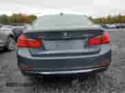 2013 BMW 3 Series 328i xDrive z VIN WBA3B5G55DNS00240, wystawiony jako Copart lot #86059605 z przebiegiem 124 985 mil mil oraz Czysty tytuł • Clean title. Historia ofert i sprzedaży dostępna na DreamBid. Obrazek 6.