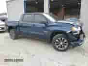 2022 Chevrolet Silverado 1500 RST z VIN 3GCUDEET1NG665210, wystawiony jako Copart lot #59168575 z przebiegiem 45 358 mil mil oraz Szkoda całkowita • Salvage title. Historia ofert i sprzedaży dostępna na DreamBid. Obrazek 4.
