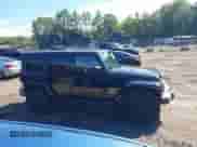 2008 Jeep Wrangler Unlimited Sahara z VIN 1J8GA59148L577444, wystawiony jako IAAI lot #43231472 z przebiegiem 292 511 mil mil oraz . Historia ofert i sprzedaży dostępna na DreamBid. Obrazek 13.