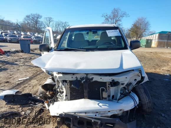 2009 Chevrolet Colorado Work Truck z VIN 1GCCS149898133268, wystawiony jako IAAI lot #41246963 z przebiegiem 216 398 mil mil oraz . Historia ofert i sprzedaży dostępna na DreamBid. Obrazek 6.