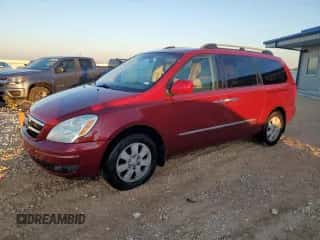 2007 Hyundai Entourage GLS z VIN KNDMC233276043451, wystawiony jako Copart lot #82794964 z przebiegiem 169 877 mil mil oraz Czysty tytuł • Clean title. Historia ofert i sprzedaży dostępna na DreamBid. Obrazek 1.