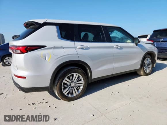 2024 Mitsubishi Outlander ES with VIN JA4J3UA85RZ080874, listed as a Copart auction lot 64064695 with 26,635 mi miles and Salvage title. Bid and sale history available at DreamBid. Image 3.