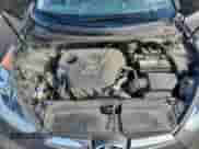 2013 Hyundai Veloster w/Gray Int z VIN KMHTC6AD9DU150403, wystawiony jako Copart lot #82136875 z przebiegiem 122 481 mil mil oraz Szkoda całkowita • Salvage title. Historia ofert i sprzedaży dostępna na DreamBid. Obrazek 11.