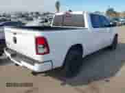 2022 Ram 1500 Big Horn z VIN 1C6RREFTXNN254294, wystawiony jako IAAI lot #41402831 z przebiegiem 49 951 mil mil oraz . Historia ofert i sprzedaży dostępna na DreamBid. Obrazek 4.