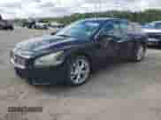 2013 Nissan Maxima S z VIN 1N4AA5AP9DC844364, wystawiony jako Copart lot #90360215 z przebiegiem 189 351 mil mil oraz Szkoda całkowita • Salvage title. Historia ofert i sprzedaży dostępna na DreamBid. Obrazek 1.