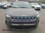 2024 Jeep Compass Latitude with VIN 3C4NJDBNXRT598794, listed as a Copart auction lot 90143975 with 33,145 mi miles and Salvage title. Bid and sale history available at DreamBid. Image 5.