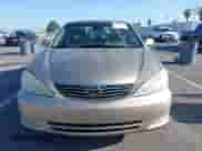 2005 Toyota Camry LE с VIN 4T1BF32K45U090062, выставлен на аукционе IAAI как лот 42405197 с пробегом 85 388 миль миль и . История ставок и продаж доступна на DreamBid. Изображение 12.