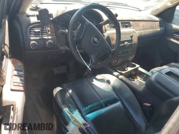 2011 Chevrolet Silverado 3500HD DRW LTZ с VIN 1GC4K1C83BF179637, выставлен на аукционе Copart как лот 59702315 с пробегом 415 236 миль миль и Списание • Salvage title. История ставок и продаж доступна на DreamBid. Изображение 8.