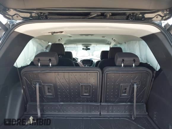 2020 Chevrolet Traverse LT Cloth z VIN 1GNERGKW9LJ315844, wystawiony jako IAAI lot #42941351 z przebiegiem 97 799 mil mil oraz . Historia ofert i sprzedaży dostępna na DreamBid. Obrazek 17.