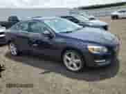 2016 Volvo S60 T5 Premier z VIN YV1612TK3G2414236, wystawiony jako Copart lot #64383265 z przebiegiem 130 704 mil mil oraz Szkoda całkowita • Salvage title. Historia ofert i sprzedaży dostępna na DreamBid. Obrazek 4.