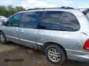 1999 Dodge Caravan SE with VIN 1B4GP44G1XB884423, listed as a IAAI auction lot 43298909 with 225,607 mi miles and . Bid and sale history available at DreamBid. Image 14.