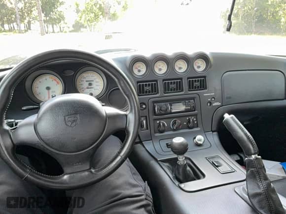 2000 Dodge Viper RT/10 с VIN 1B3ER65E9YV604682, выставлен на аукционе Copart как лот 87103775 с пробегом 56 029 миль миль и Чистый • Clean title. История ставок и продаж доступна на DreamBid. Изображение 9.
