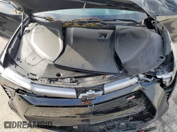 2024 Chevrolet Blazer EV eAWD RS z VIN 3GNKDCRJ0RS140167, wystawiony jako Copart lot #60986925 z przebiegiem 15 910 mil mil oraz Szkoda całkowita • Salvage title. Historia ofert i sprzedaży dostępna na DreamBid. Obrazek 12.