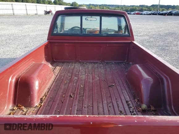 1990 Chevrolet S-10 с VIN 1GCCS14ZXL2102677, выставлен на аукционе Copart как лот 80221655 с пробегом 217 458 миль миль и Списание • Salvage title. История ставок и продаж доступна на DreamBid. Изображение 10.