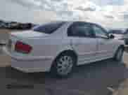 2004 Hyundai Sonata GLS z VIN KMHWF35H64A073703, wystawiony jako Copart lot #74333504 z przebiegiem 105 034 mil mil oraz Szkoda całkowita • Salvage title. Historia ofert i sprzedaży dostępna na DreamBid. Obrazek 3.