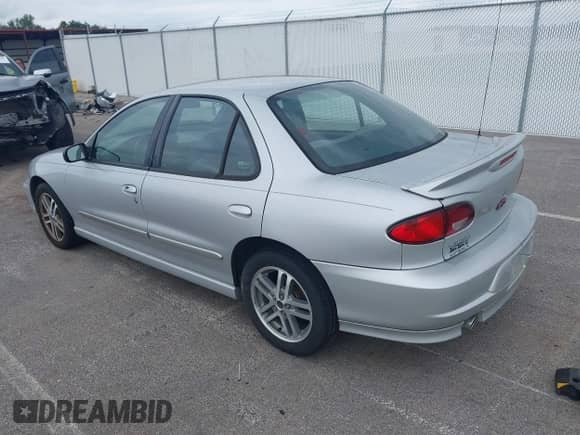 2002 Chevrolet Cavalier with VIN 1G1JC524027375107, listed as a IAAI auction lot 43040031 with 97,328 mi miles and . Bid and sale history available at DreamBid. Image 3.